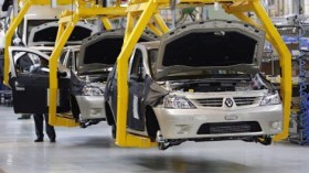 مصنع رونو سينتج 75 ألف سيارة سنويا والتوقيع خلال زيارة هولاند