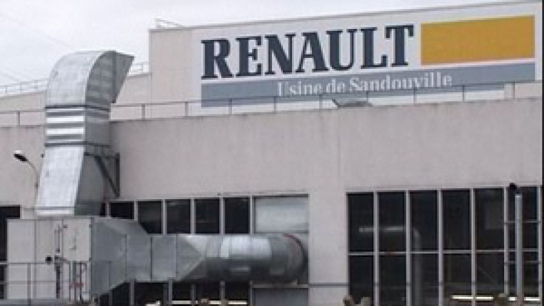 “الشروق” تزور مركز البحث والتطوير لمجموعة “رونو” بالعاصمة الفرنسية باريس