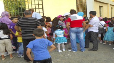 Education: les syndicats placent très haut la barre