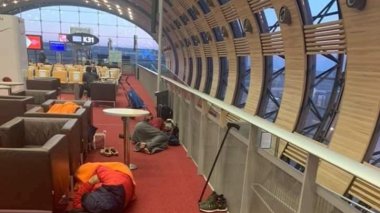 Algériens bloqués à l’aéroport de Paris: l’Ambassade Algérie précise