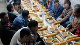 “تراجع عدد مطاعم الإفطار والوجبات الساخنة”