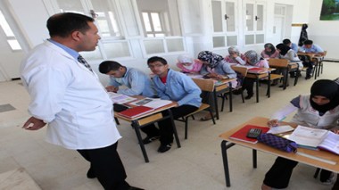 Des «retraités» pour remplacer les enseignants grévistes !