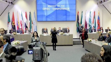 There are 7 hypotheses and 6 drawbacks  to face “OPEC” meeting in Algeria