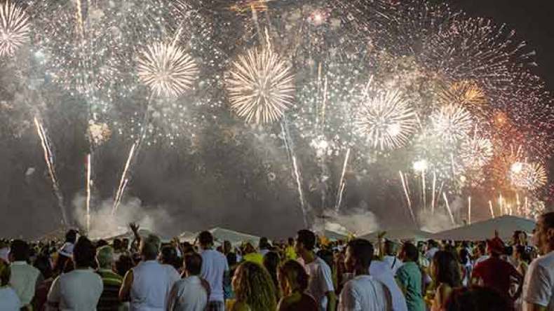 منشورات فايسبوكية ومطويات سلفية تدعو لمقاطعة “الريفيون”