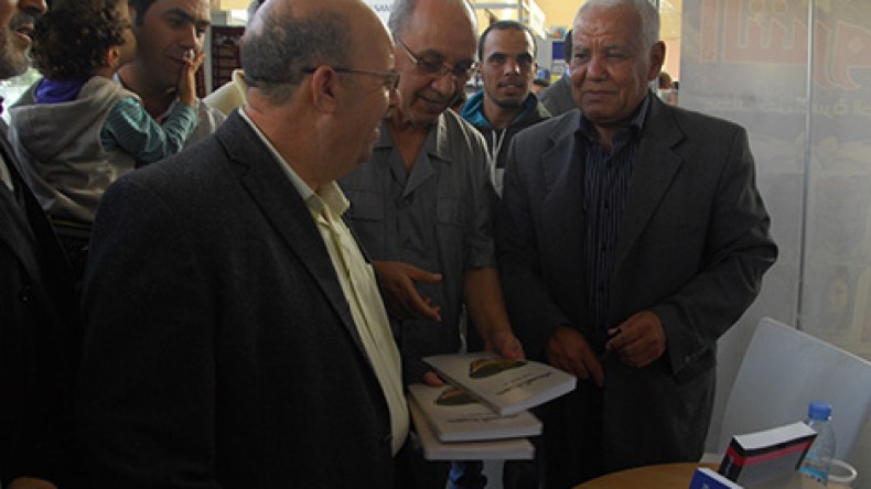 “جمهورية العسكر” شفافية من دون كنايات ولا استعارات تؤرخ لحقيقة في الوطن العربي