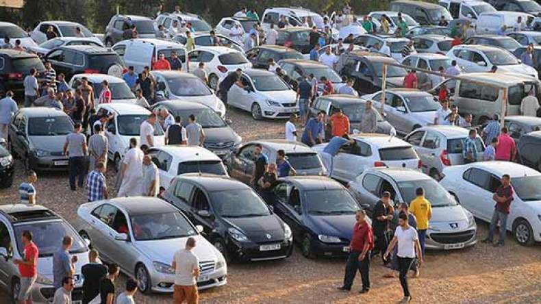 أسعار خيالية لسيارات “خردة”.. والأزمة المالية هي السبب