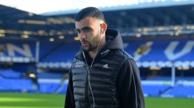 غزال يغيب عن حفل التعاطف مع “الشواذ”