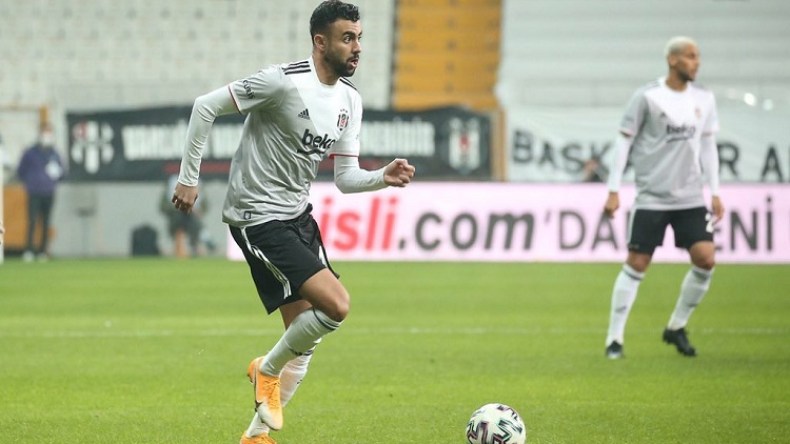 تمريرة حاسمة و”نطحة زيدانية” من غزال!