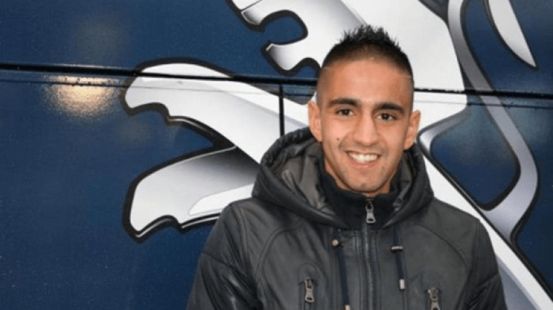 جزائريو المهجر يهنئون بودبوز بطلاقه مع “فرنسا”