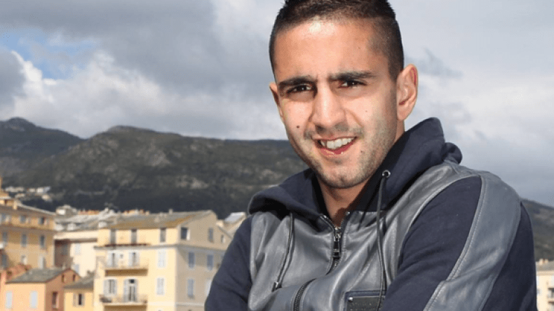 صحفي وناقد فرنسي يحذر أولاس من التعاقد مع بودبوز