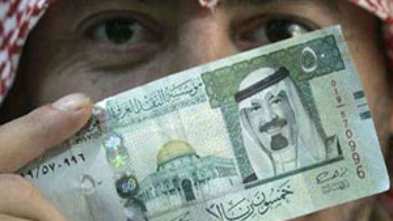 رجال أعمال عرب يستثمرون أموالهم في 320 فضائية جنسية