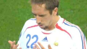 فرانك‭ ‬ريبيري‭ ‬يؤكد‭ ‬مساندته‭ ‬للخضر