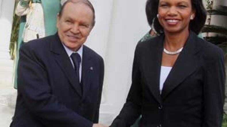 كوندوليزا: بوتفليقة أحد الرجال الأكثر حكمة في المنطقة