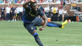 السخرية تلاحق مدافعا انجليزيا نفّذ ضربة جزاء على طريقة قندوز.. !