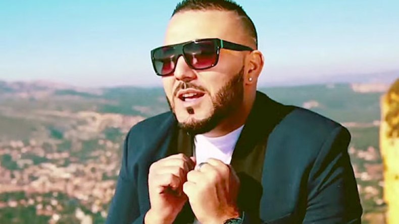 رضا الطالياني في غيبوبة إثر حادث مرور بفرنسا