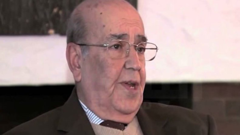 رئيس الحكومة الأسبق رضا مالك في ذمة الله