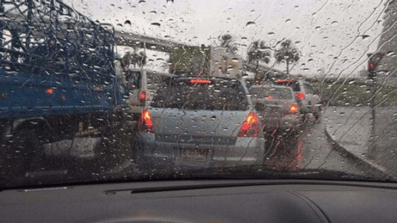 أمطار غزيرة مرفوقة بالبرد منتظرة بـ15 ولاية شمالية