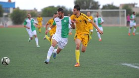 أندية عريقة تتقهقر إلى الهاوي وأخرى صغيرة تواصل التألق