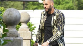 بن زيمة على خطى زيدان دعما لـ “محاربي الصحراء”