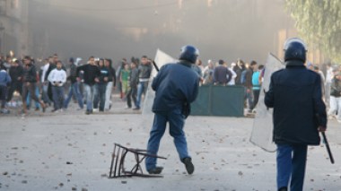Rioters destroy schools, banks, post offices in Bechar, Aflou, Mascara