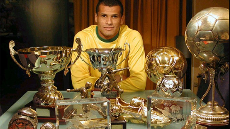 ريفالدو يعلن بيع ناديه “موجي” على موقع “إنستغرام”