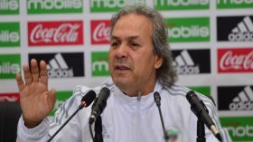 ماجر يُبرمج مؤتمرا صحفيا “على المقاس”