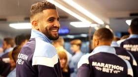 محرز ينفي وجود مشكلة “قيادة” في مانشستر سيتي