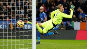 محرز يرغب في الرحيل ومدربه يخشى فقدان الوظيفة