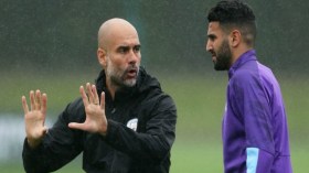 غوارديولا بِوجهَين.. بشوش مع سترلينغ و”خبيث” مع محرز