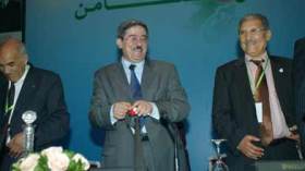 أويحيى يعلن في مؤتمر الأٍرندي مبايعة الأرندي لبوتفليقة