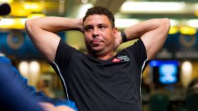 البرازيلي رونالدو يسخر من كرة القدم الأمريكية