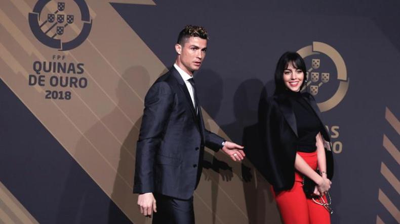 رونالدو سيتزوّج بِعارضة أزياء بعد إنجابهما طفلة !؟