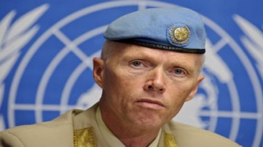 Syrie: le général Mood critique les parlottes dans les “beaux hôtels”