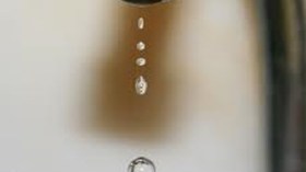 مئات النساء يغلقن مقر بلدية بوجيمة احتجاجا على جفاف الحنفيات