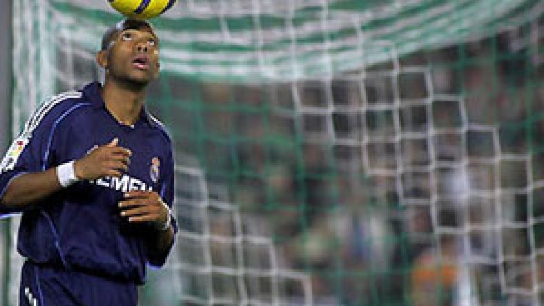 ريال مدريد يطلب من البرازيل استبعاد روبينيو من التشكيلة الاولمبية