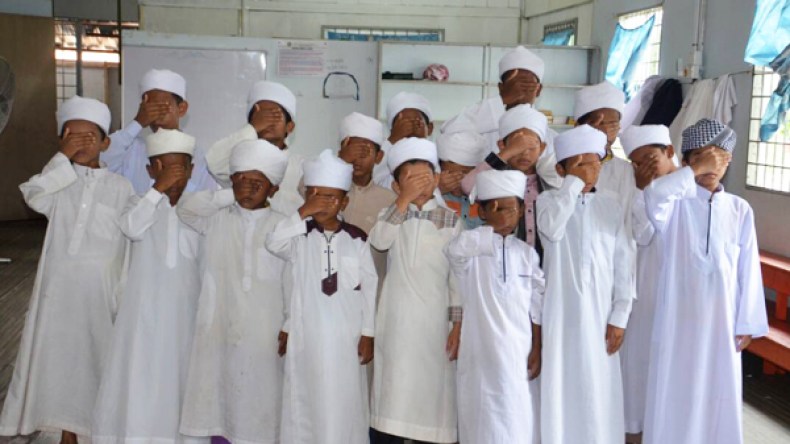 أطفال الروهينغيا.. عباقرة في انتظار التبني