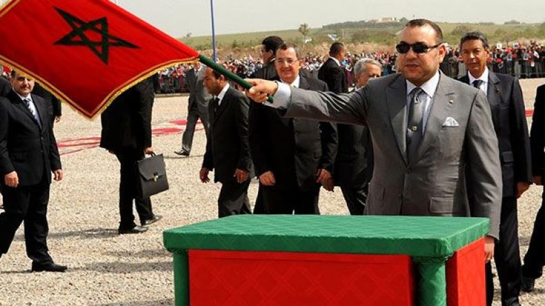 المغرب يعين صحفيا سابقا سفيرا له بالجزائر