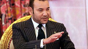 “أمير المؤمنين” يحتجّ على هولاند بسبب زيارته للجزائر!