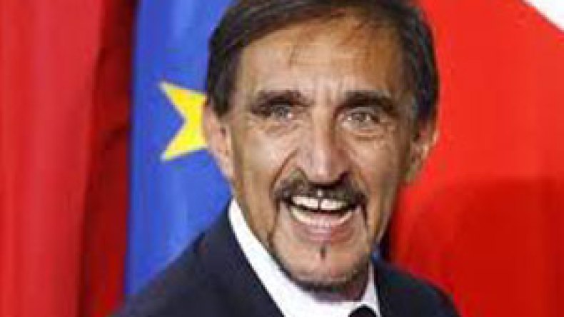 روما تفكر في موعد إنهاء مشاركتها في عمليات الناتو في ليبيا