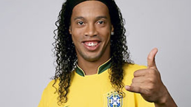 رونالدينو  باق  في  ميلان