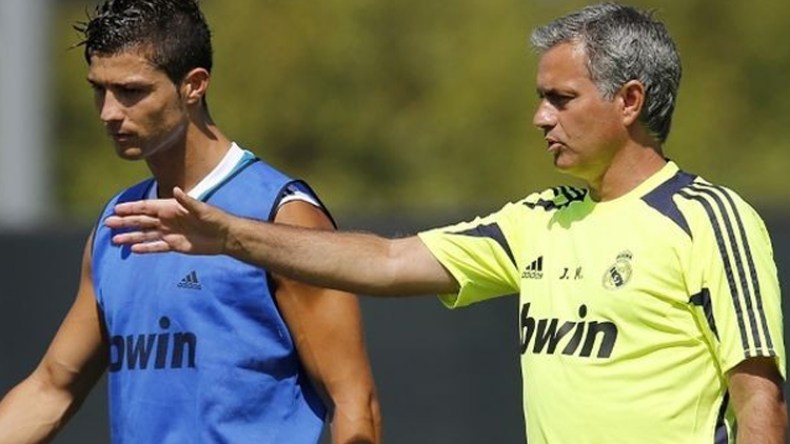 رونالدو يكشف عن المدرب الأفضل في مسيرته