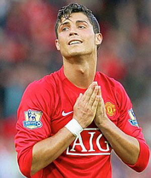 Captain Marvel Robson says Ronaldo will reject Real and stay with United