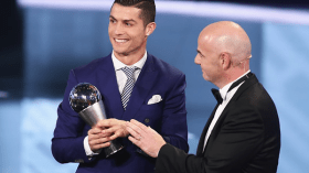 رونالدو يتوّج بجائزة الفيفا لأفضل لاعب في العالم