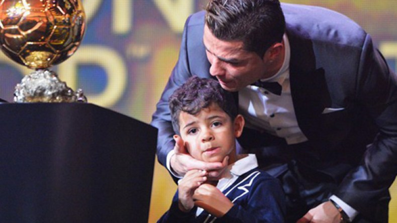 كريستيانو رونالدو واثق من الفوز بالكرة “الذهبية” الثالثة