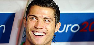 Cristiano Ronaldo to submit transfer request