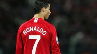 Cristiano Ronaldo ready to leave for Real Madrid in Â£75m transfer