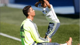 يوميات رونالدو مع نجله
