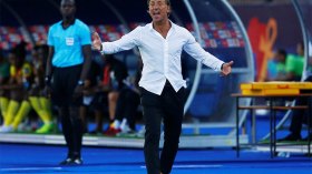 استقالة مدرب منتخب المغرب