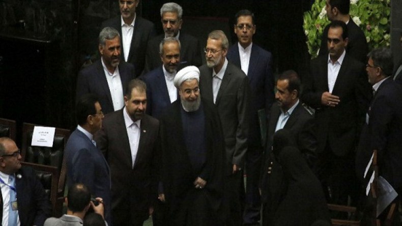 روحاني يقدم تشكيلة حكومته الجديدة