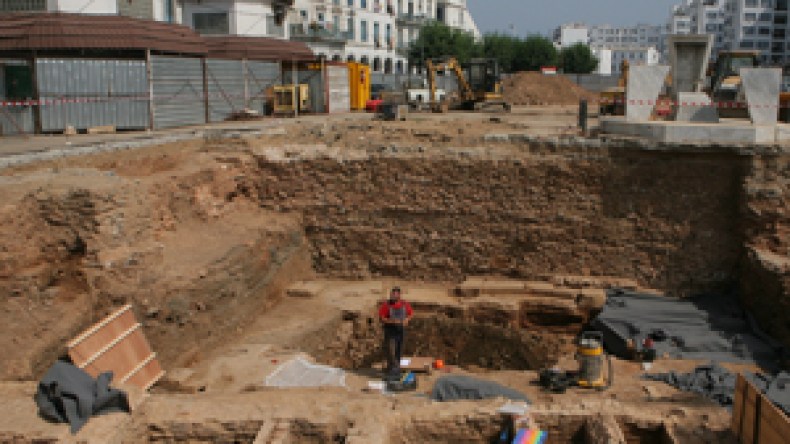 اكتشاف مدينة أثرية بساحة الشهداء تعود للقرن الأول للميلاد